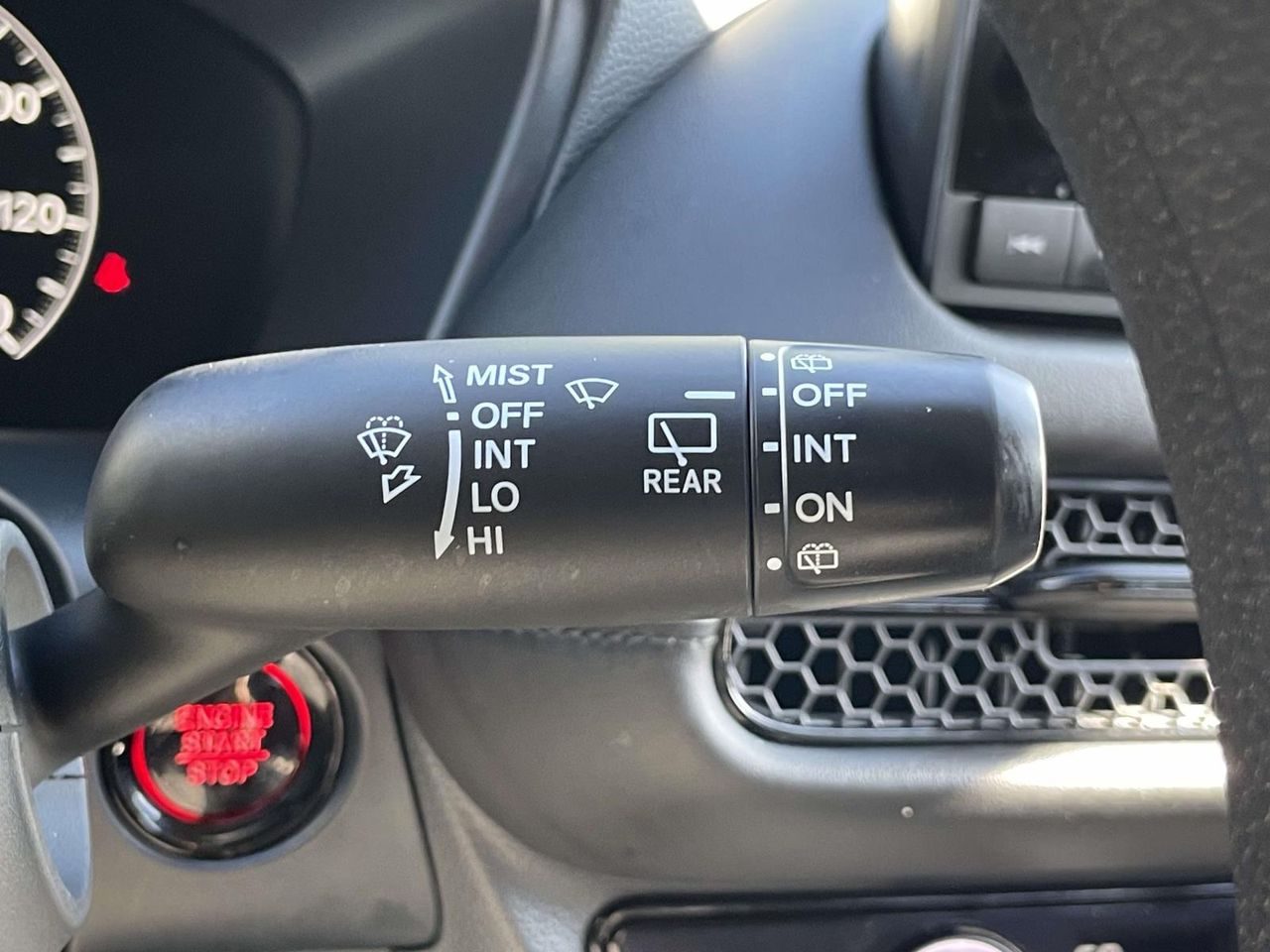 2023 Honda HR-V LX photo 17