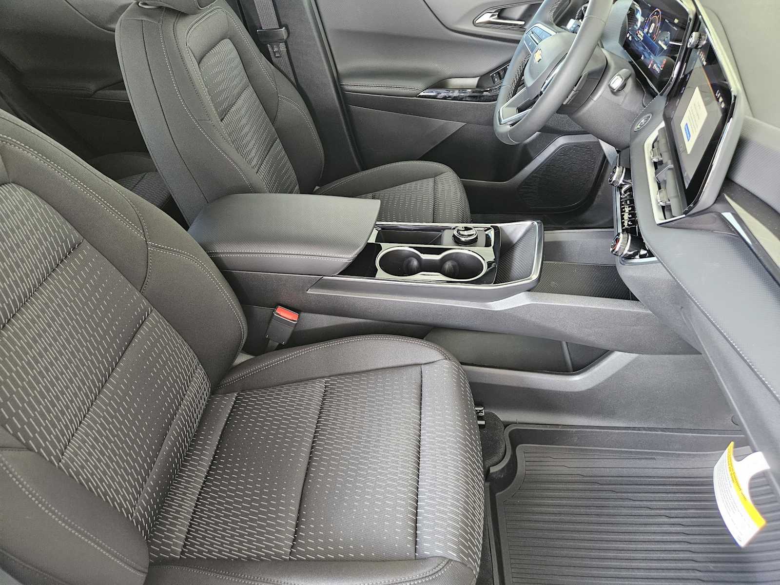 2026 Chevrolet Equinox LT photo 11