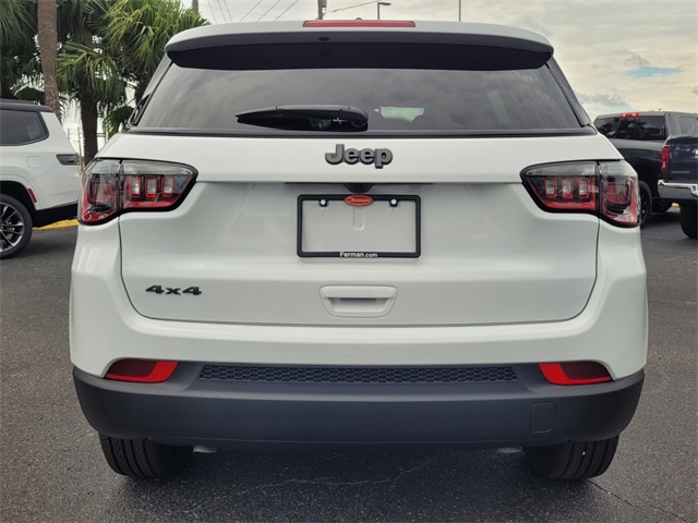 2025 Jeep Compass Latitude photo 5
