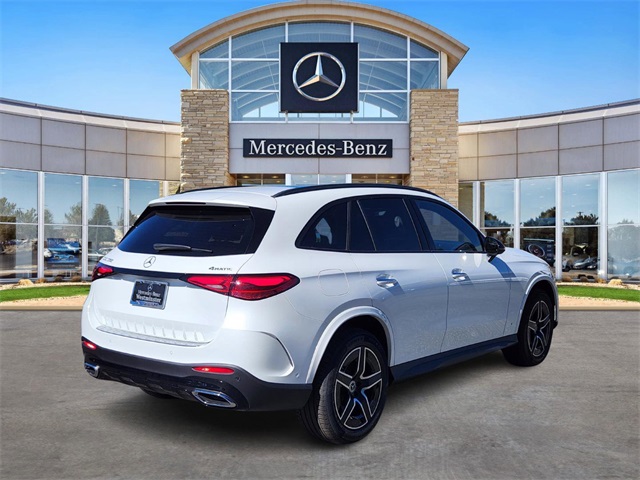 2026 Mercedes Benz GLC 300 4MATIC photo 4