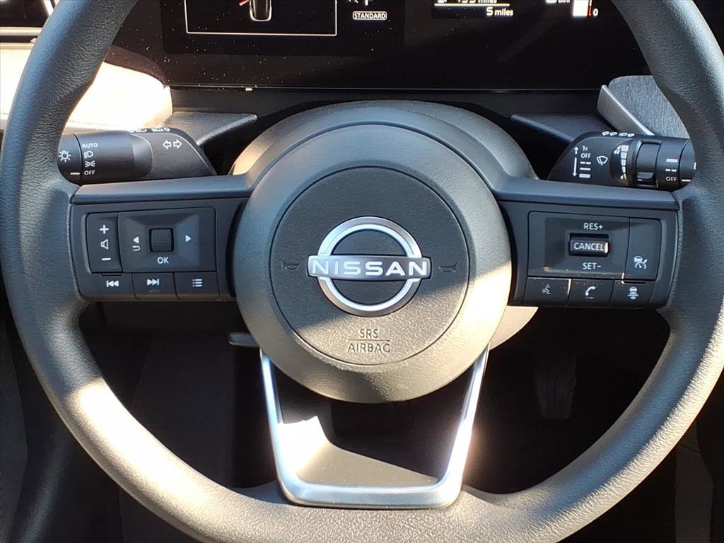 2026 Nissan Kicks SV photo 6