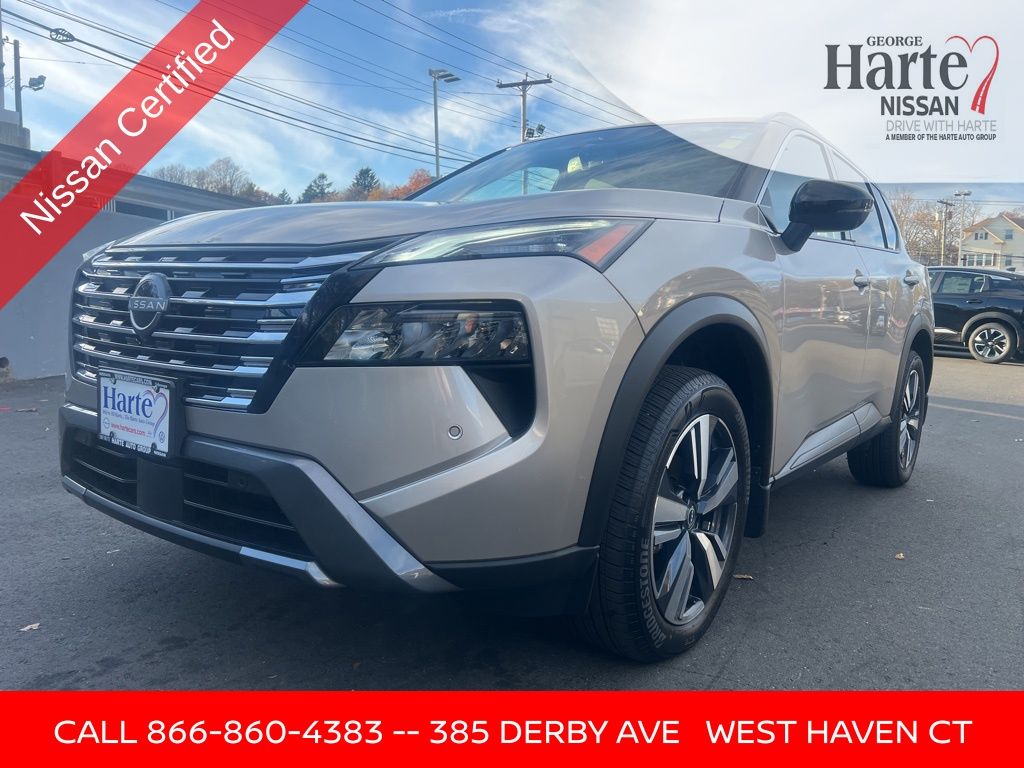 2025 Nissan Rogue SL's photo