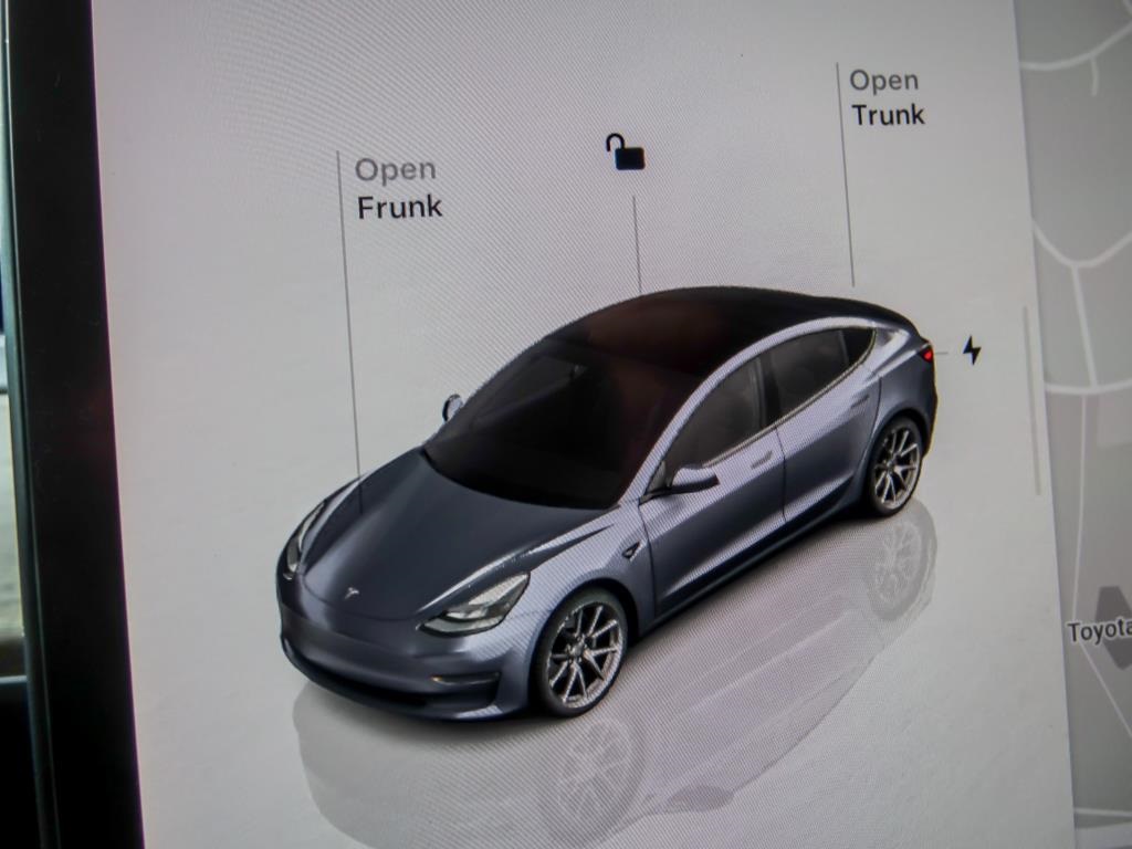 2022 TESLA MODEL 3 - Image 13