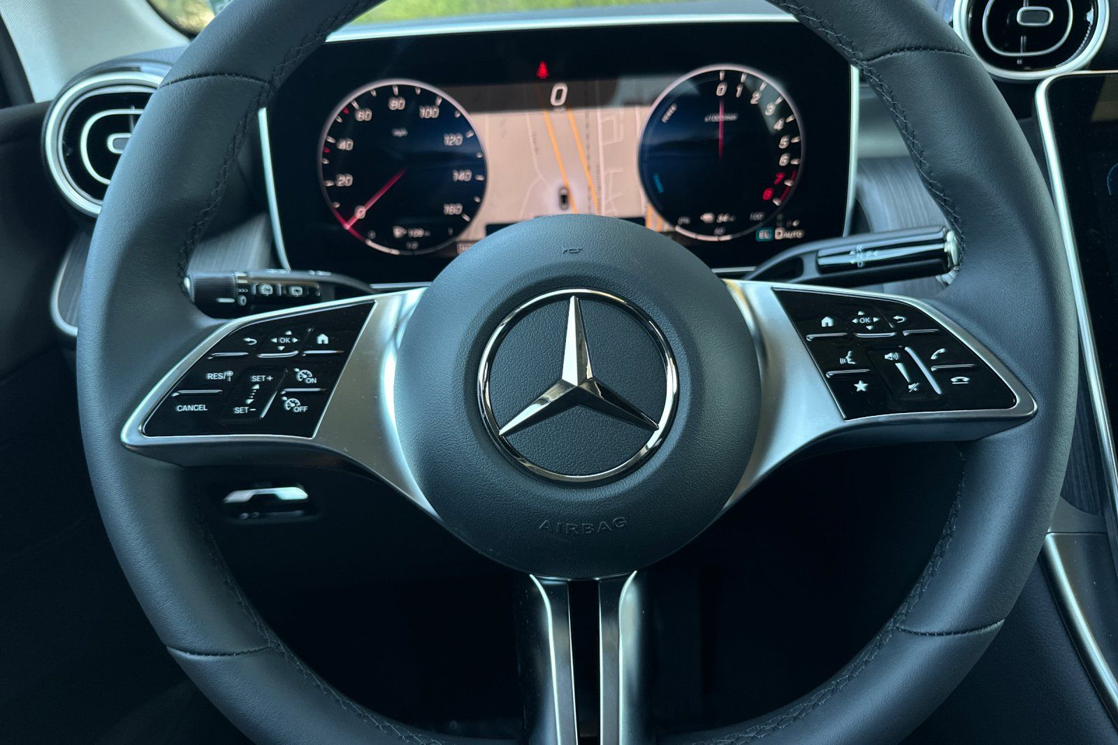 2025 Mercedes Benz GLC 350e 4MATIC photo 16