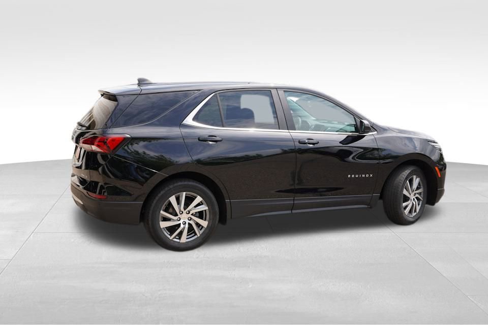 2023 Chevrolet Equinox LT photo 4