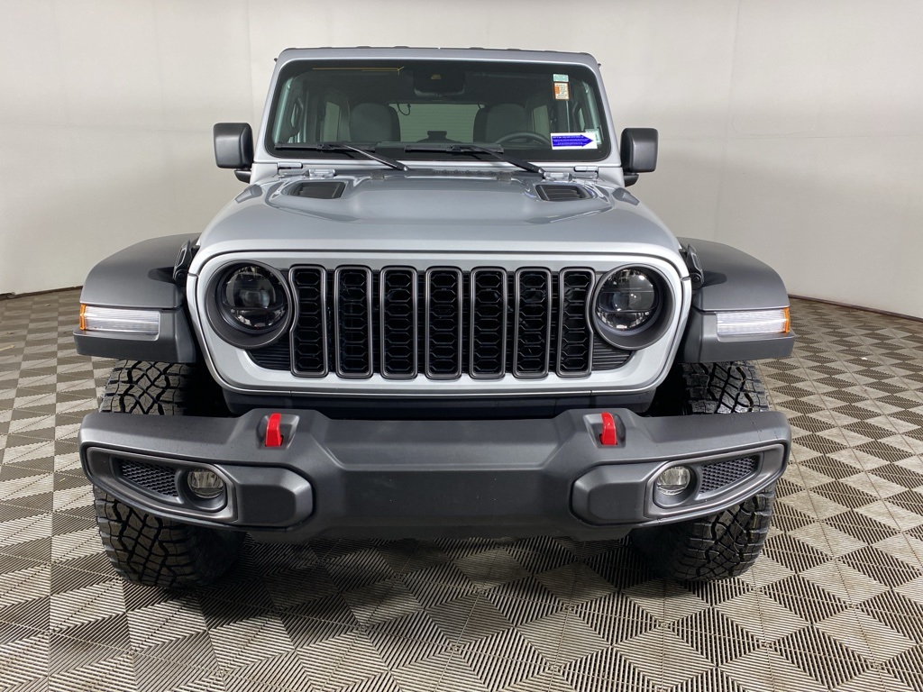 2024 Jeep Wrangler Rubicon photo 2