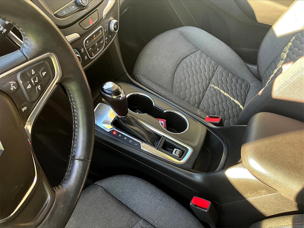 2018 Chevrolet Equinox LT photo 18
