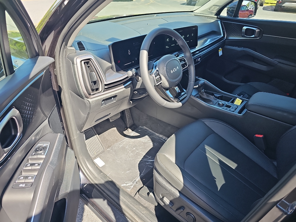 2025 Kia Sorento S photo 9