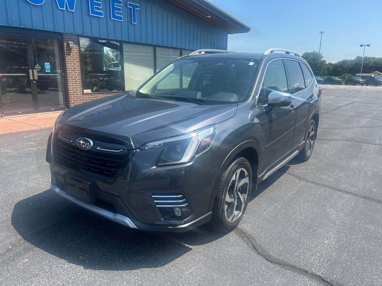 2022 Subaru Forester Touring's photo