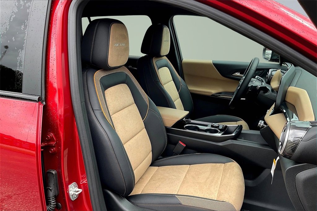 2026 Chevrolet Equinox ACTIV photo 9