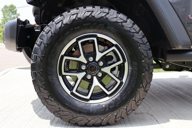 2025 Jeep Wrangler Rubicon photo 25