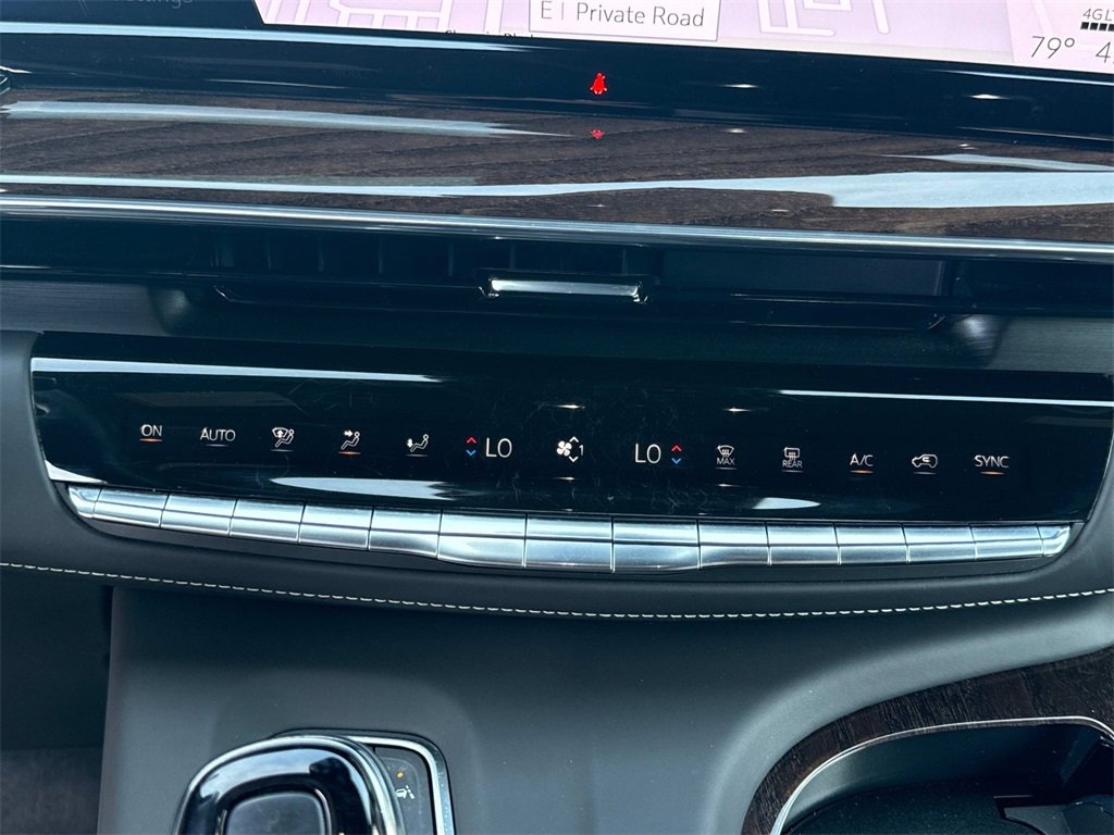 2022 Cadillac Escalade Sport Platinum photo 23
