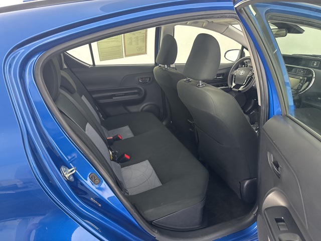 2018 Toyota Prius C Four photo 11