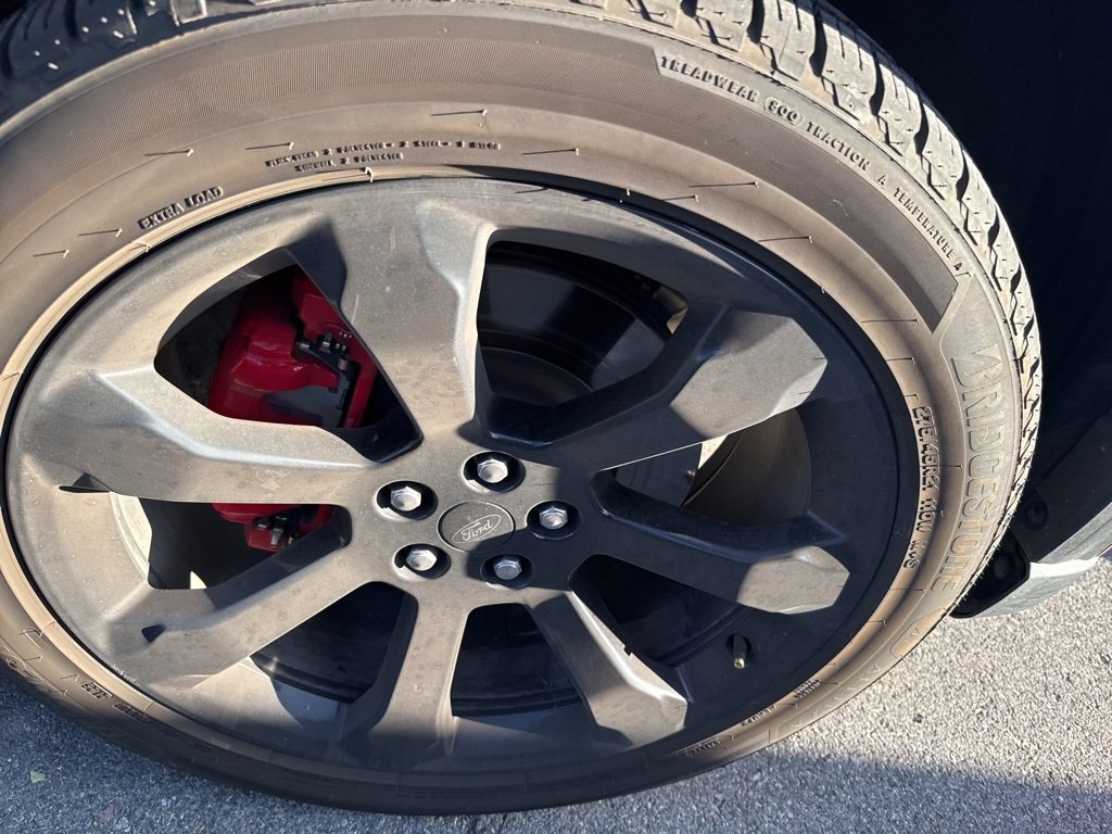 2021 Ford Explorer ST photo 2