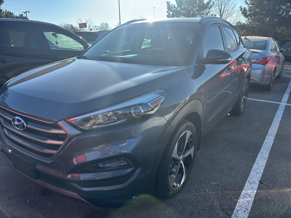 2016 Hyundai Tucson Sport's photo