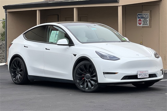 Used 2022 Tesla Model Y Performance with VIN 7SAYGDEF7NF407635 for sale in Napa, CA
