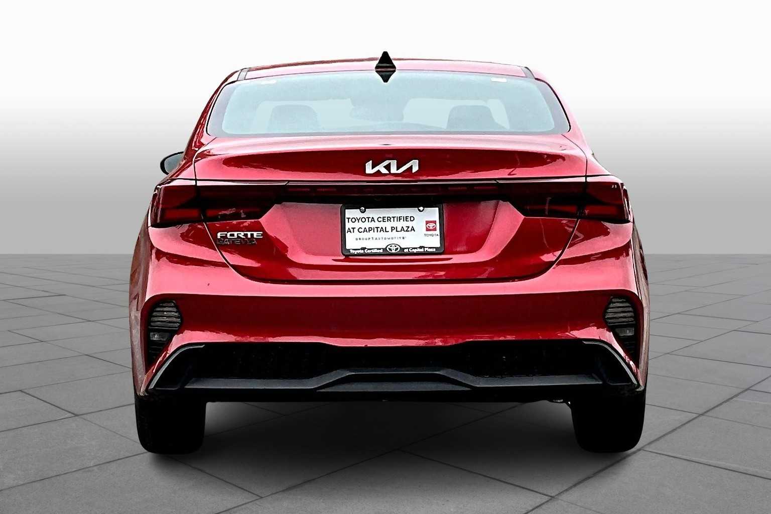 2024 Kia Forte LXS photo 4