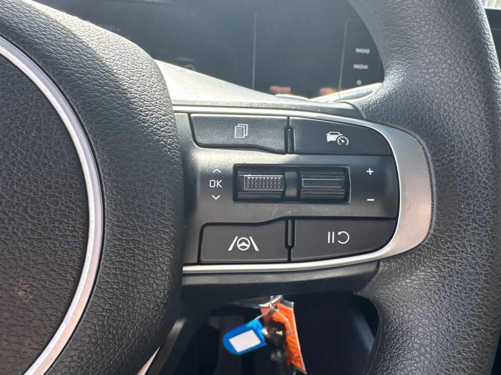 2023 Kia Sportage Hybrid LX photo 25