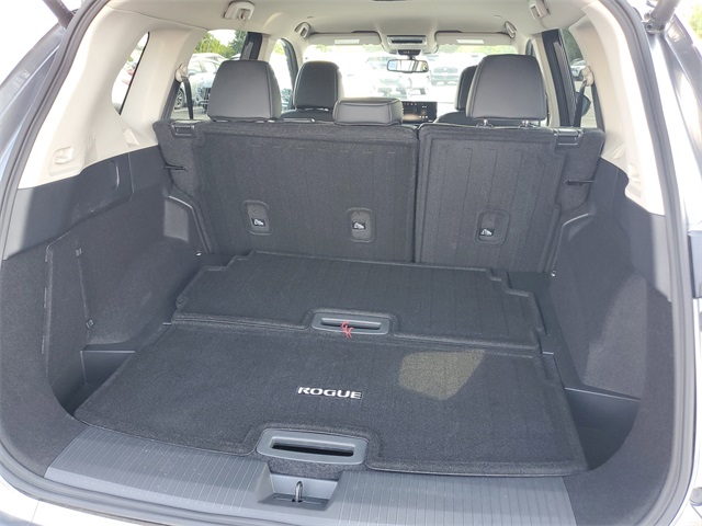 2024 Nissan Rogue SL photo 5