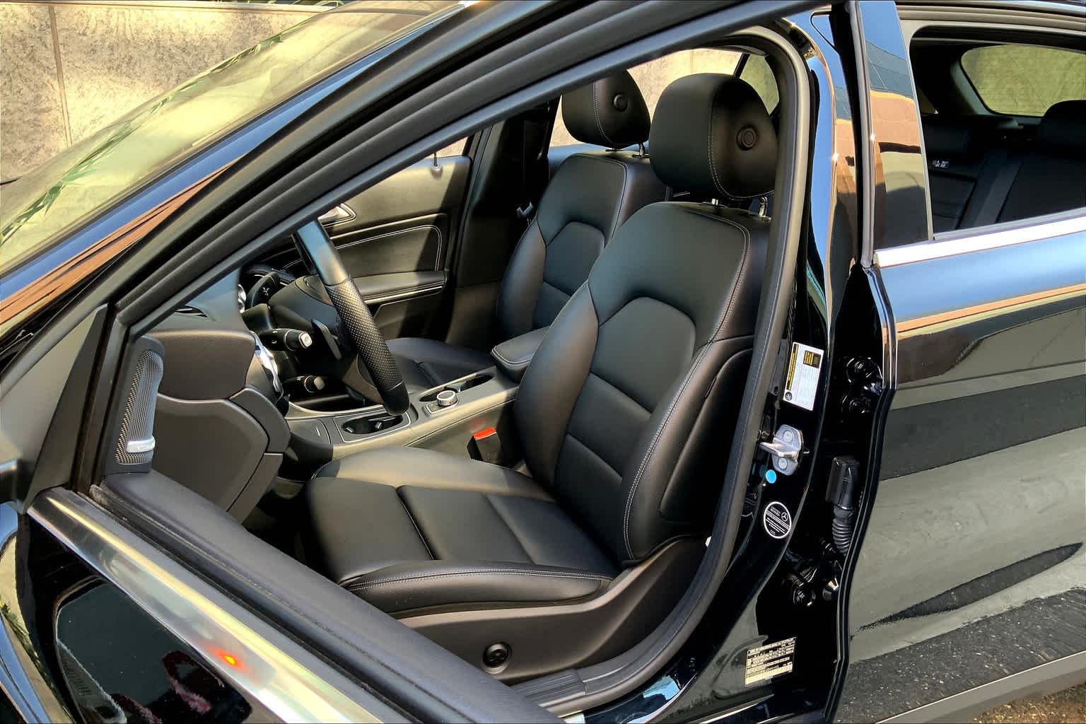 2020 Mercedes Benz GLA 250 4MATIC photo 7