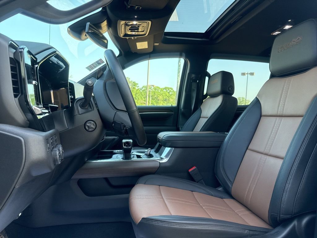 2024 Chevrolet Silverado 1500 High Country photo 37