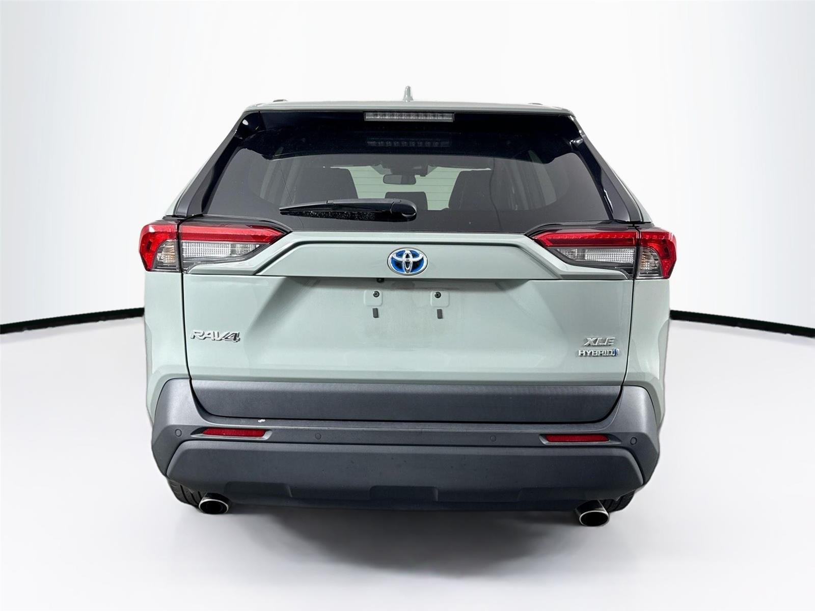 2023 Toyota RAV4 Hybrid XLE Premium photo 7