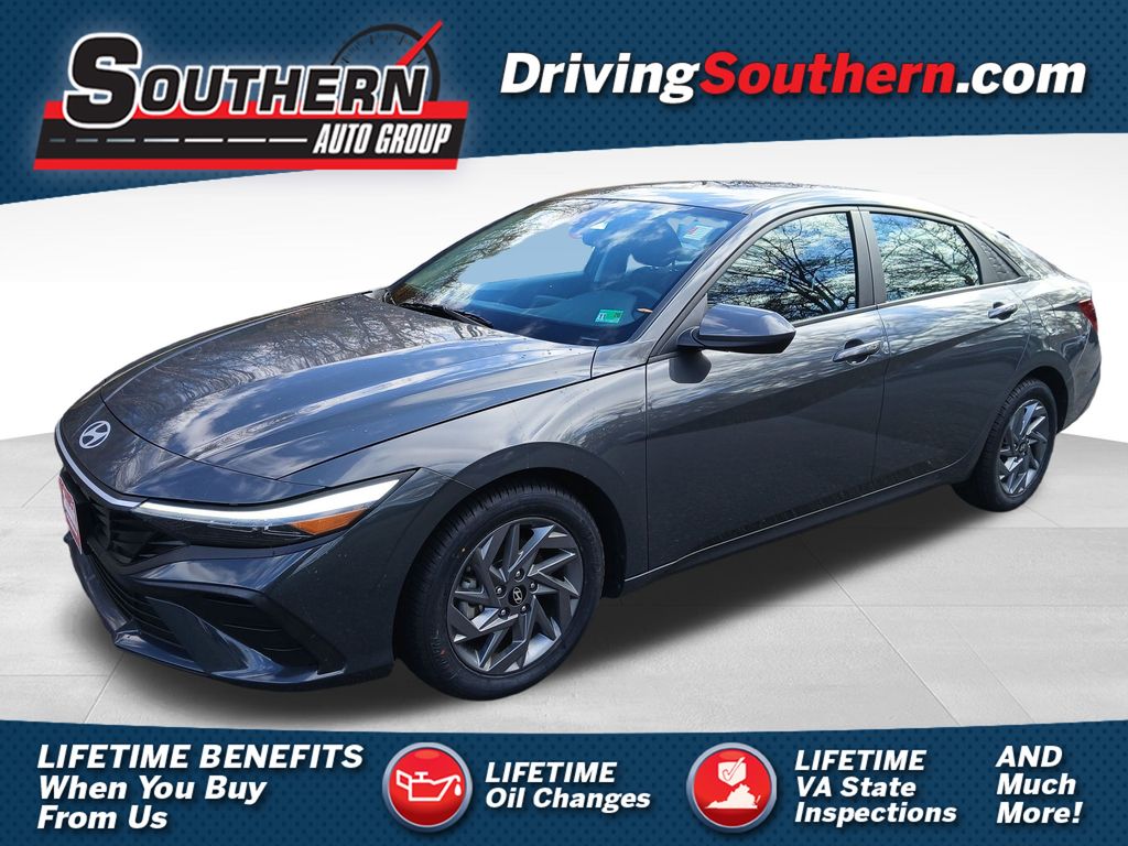 2024 Hyundai Elantra SEL's photo