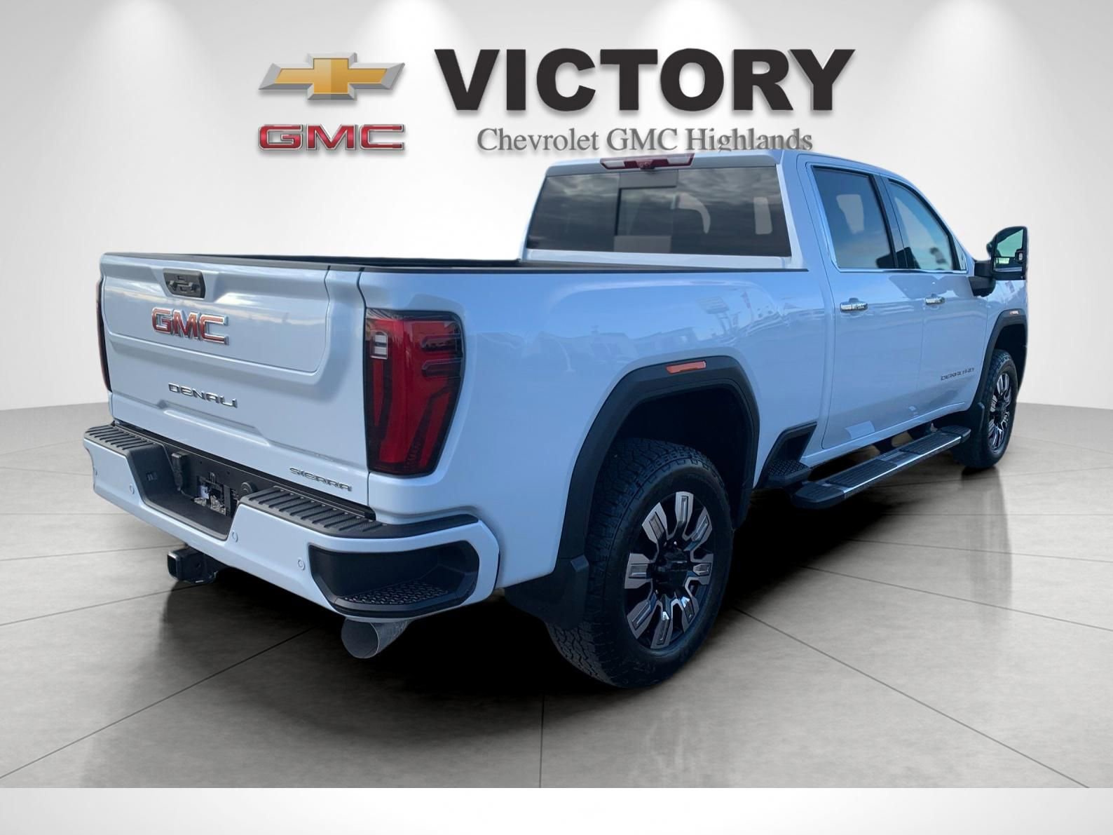2026 Gmc Sierra 2500 HD Denali photo 2