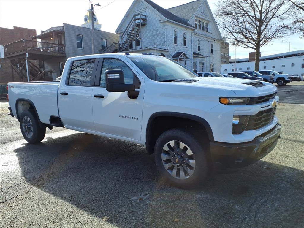 2026 Chevrolet Silverado 2500HD Custom's photo