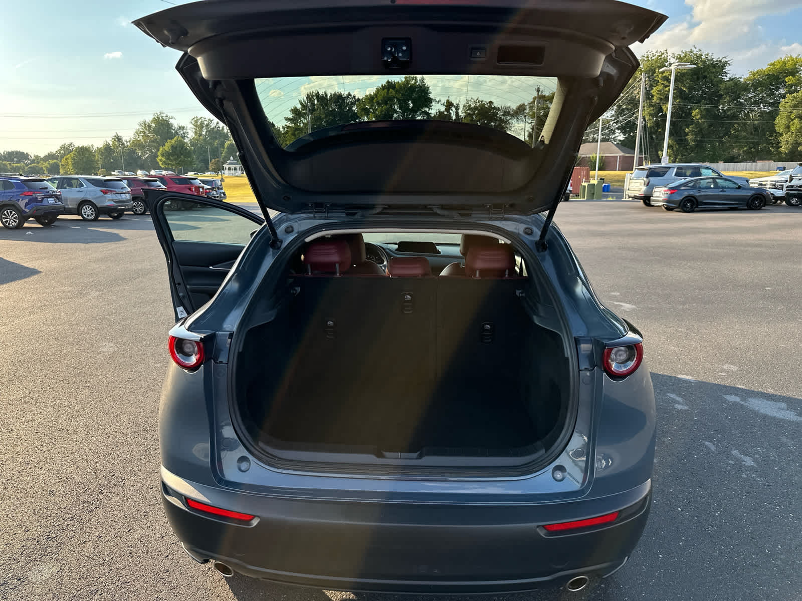 2024 Mazda CX-30 2.5 S Carbon photo 25