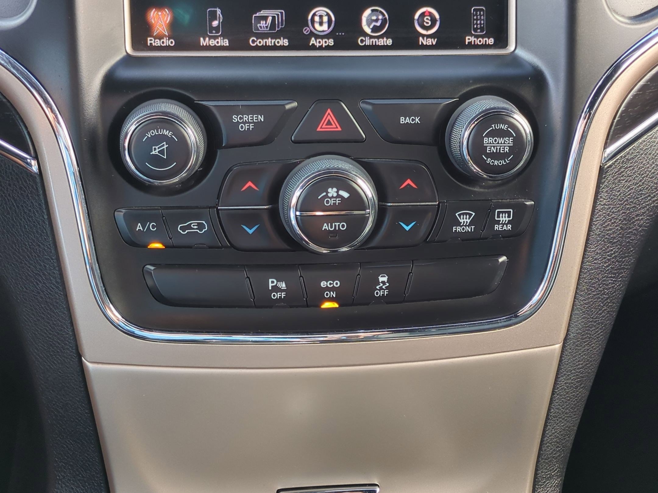 2014 Jeep Grand Cherokee Limited photo 20