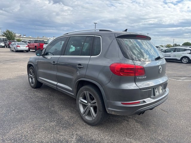 2017 Volkswagen Tiguan Sport photo 4