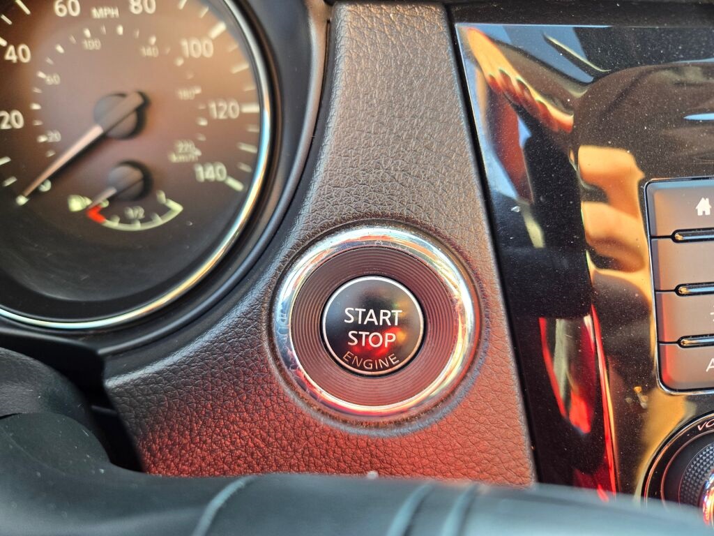 2019 Nissan Rogue Sport SV photo 19