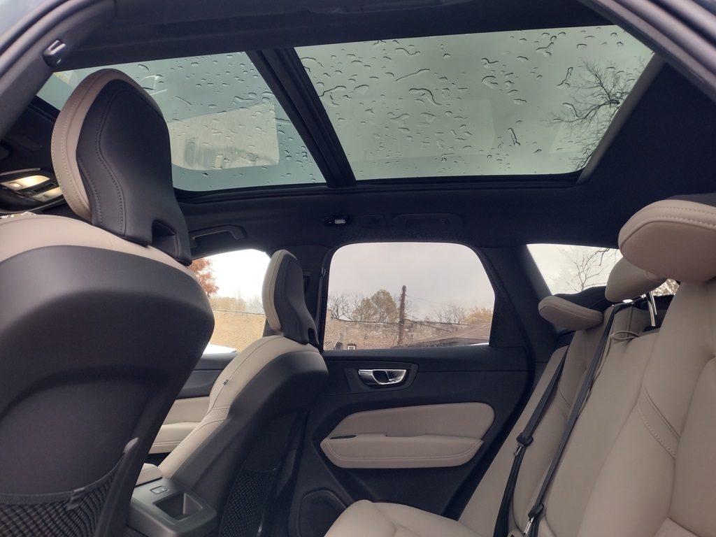 2026 VOLVO XC60 - Image 20