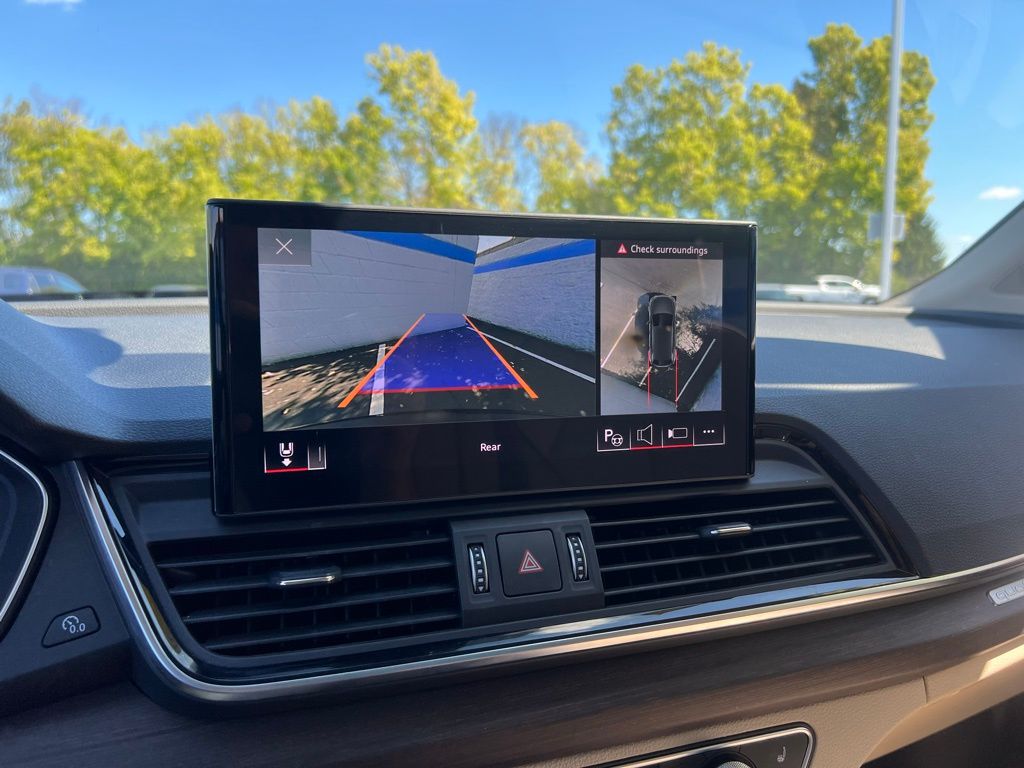 2021 Audi Q5 45 Prestige photo 28
