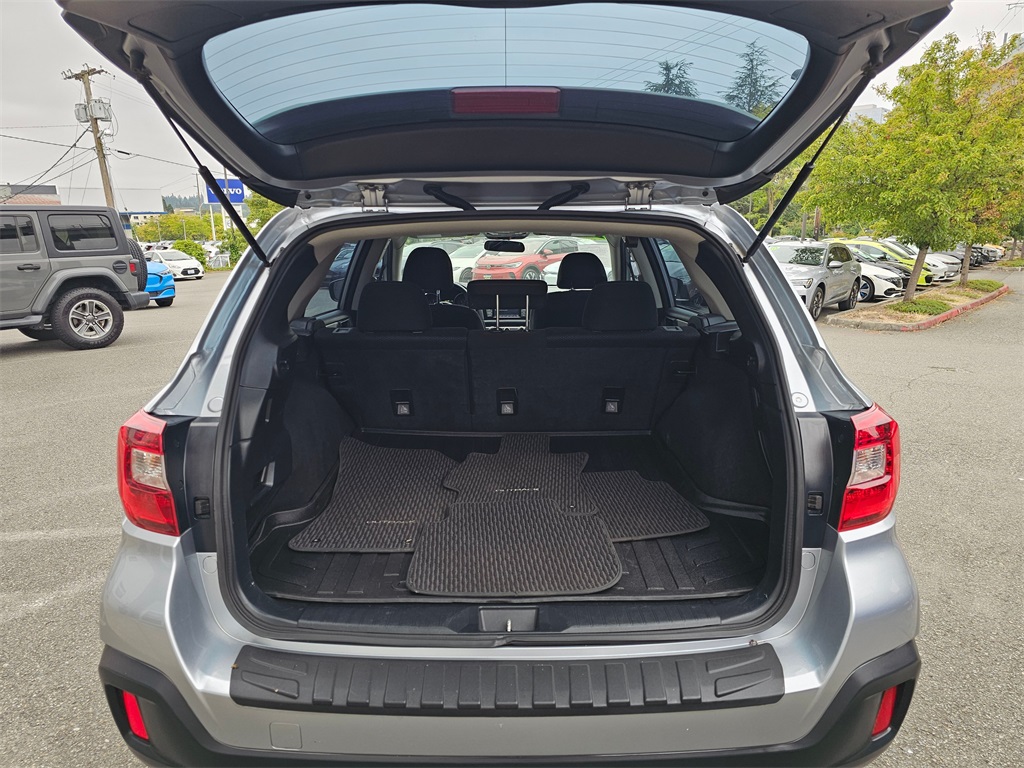 2018 Subaru Outback 2.5i photo 16