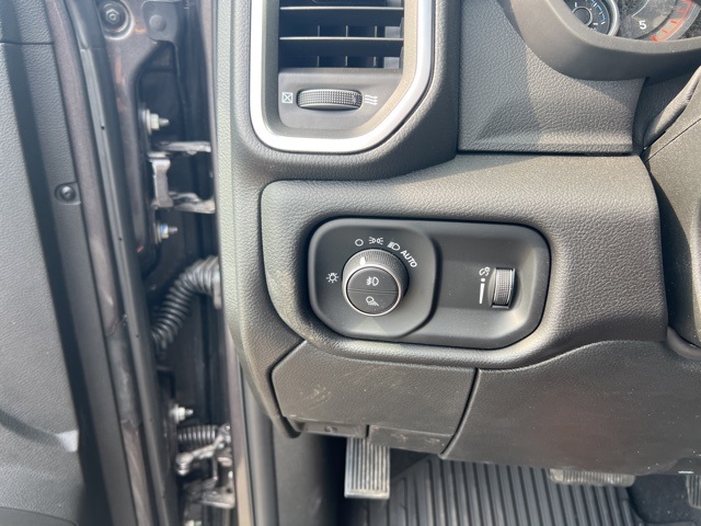 2025 Ram 3500 Big Horn photo 14