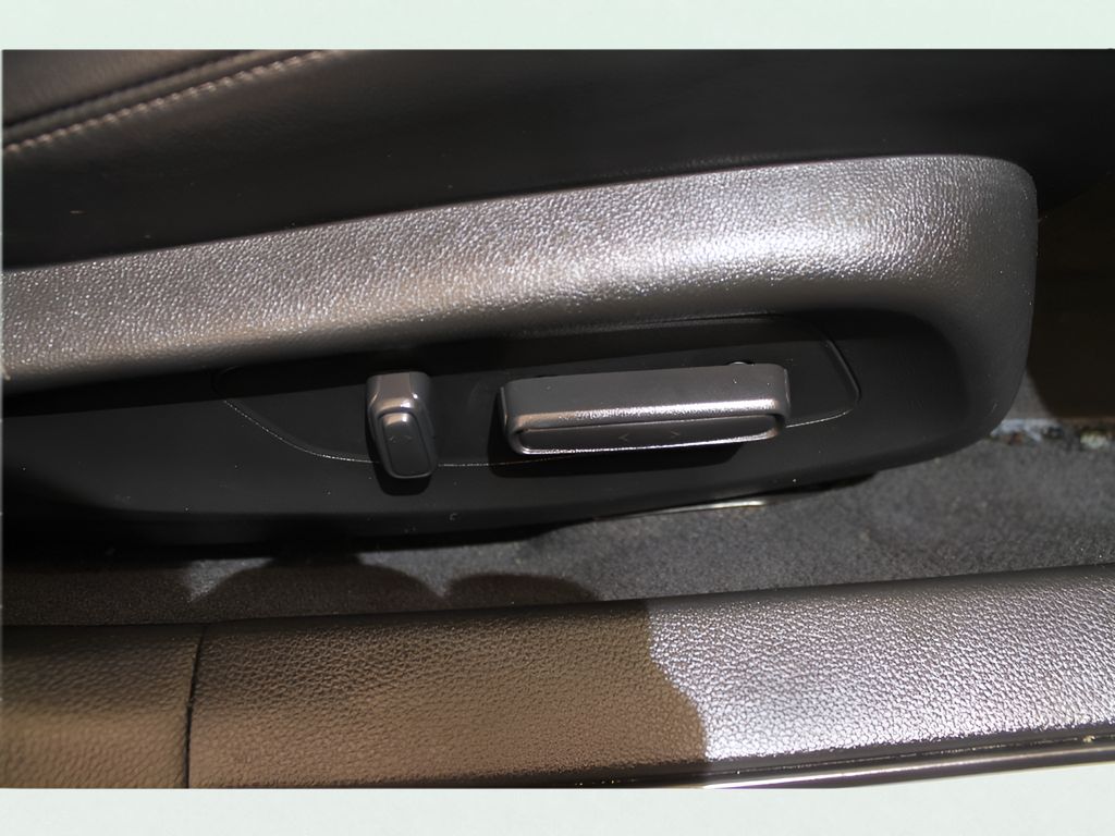 2022 Honda Civic Touring photo 11
