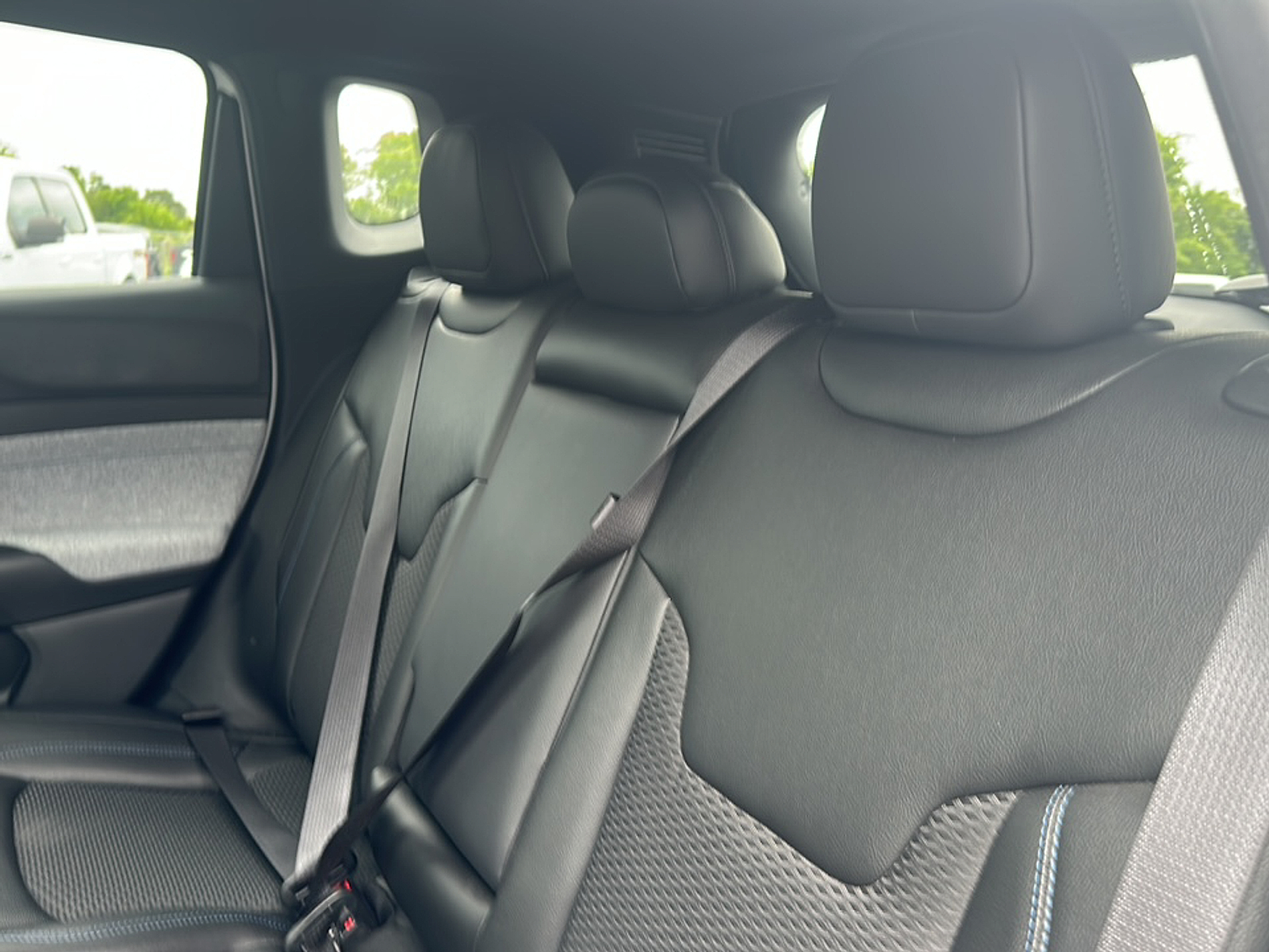 2024 Jeep Compass Latitude photo 8