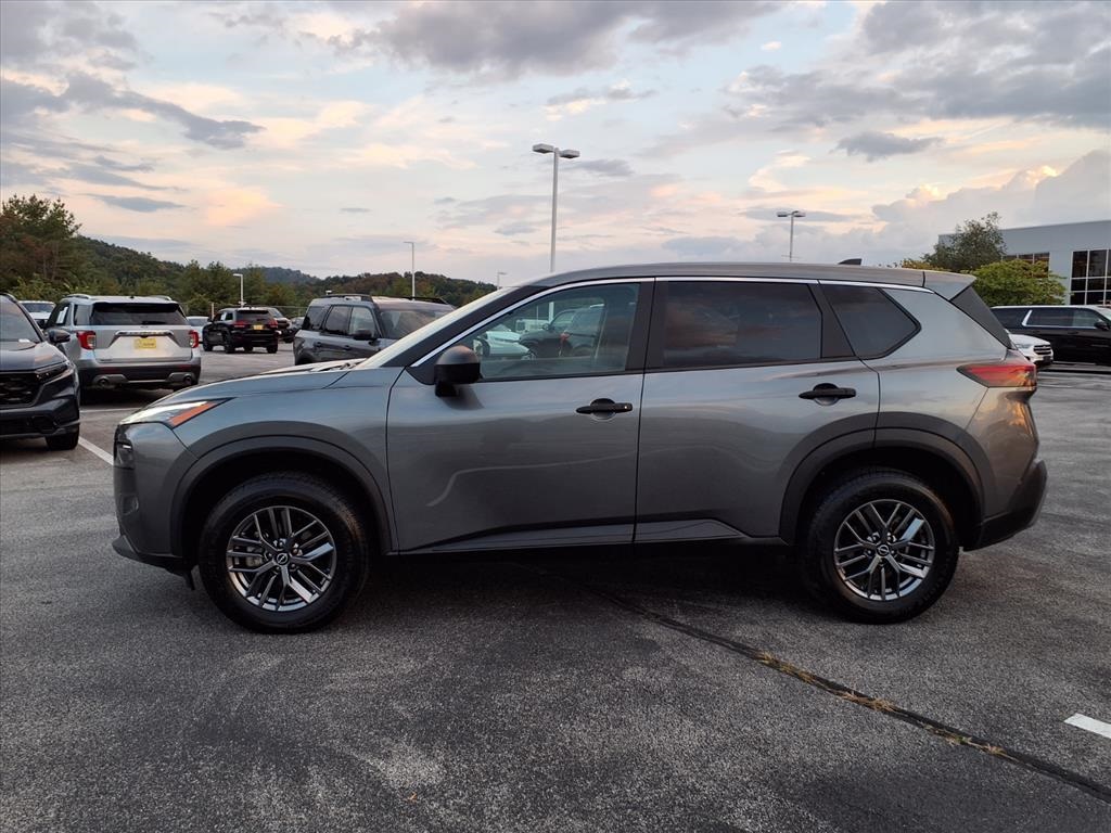 2023 Nissan Rogue S photo 2