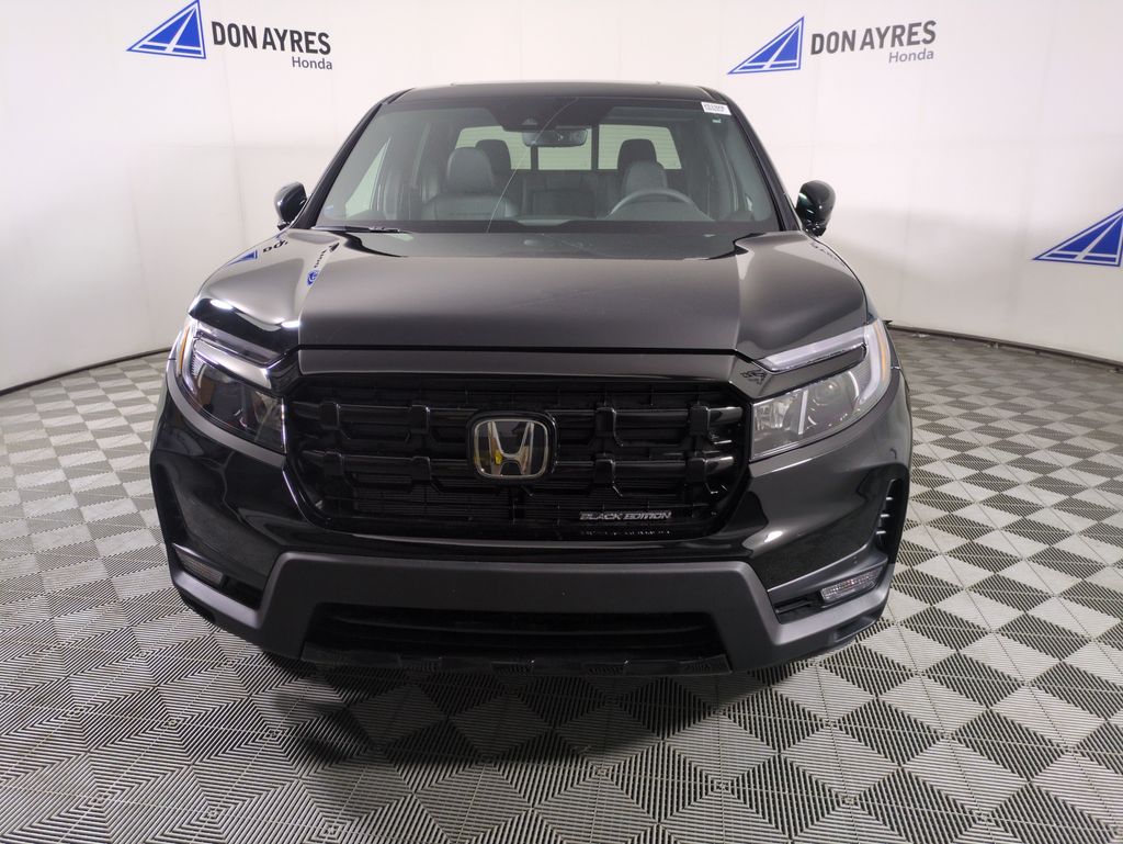 2025 Honda Ridgeline Black Edition photo 4