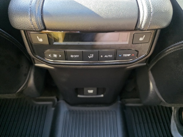 2025 Toyota Highlander Hybrid Limited photo 20