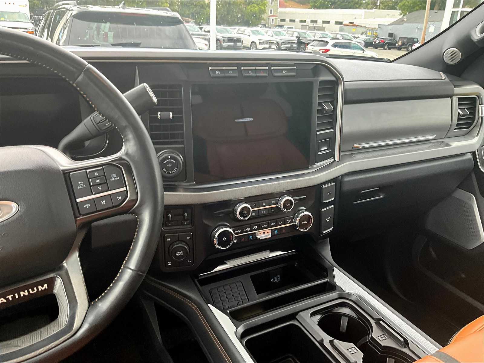 2024 Ford F-250 Platinum photo 17