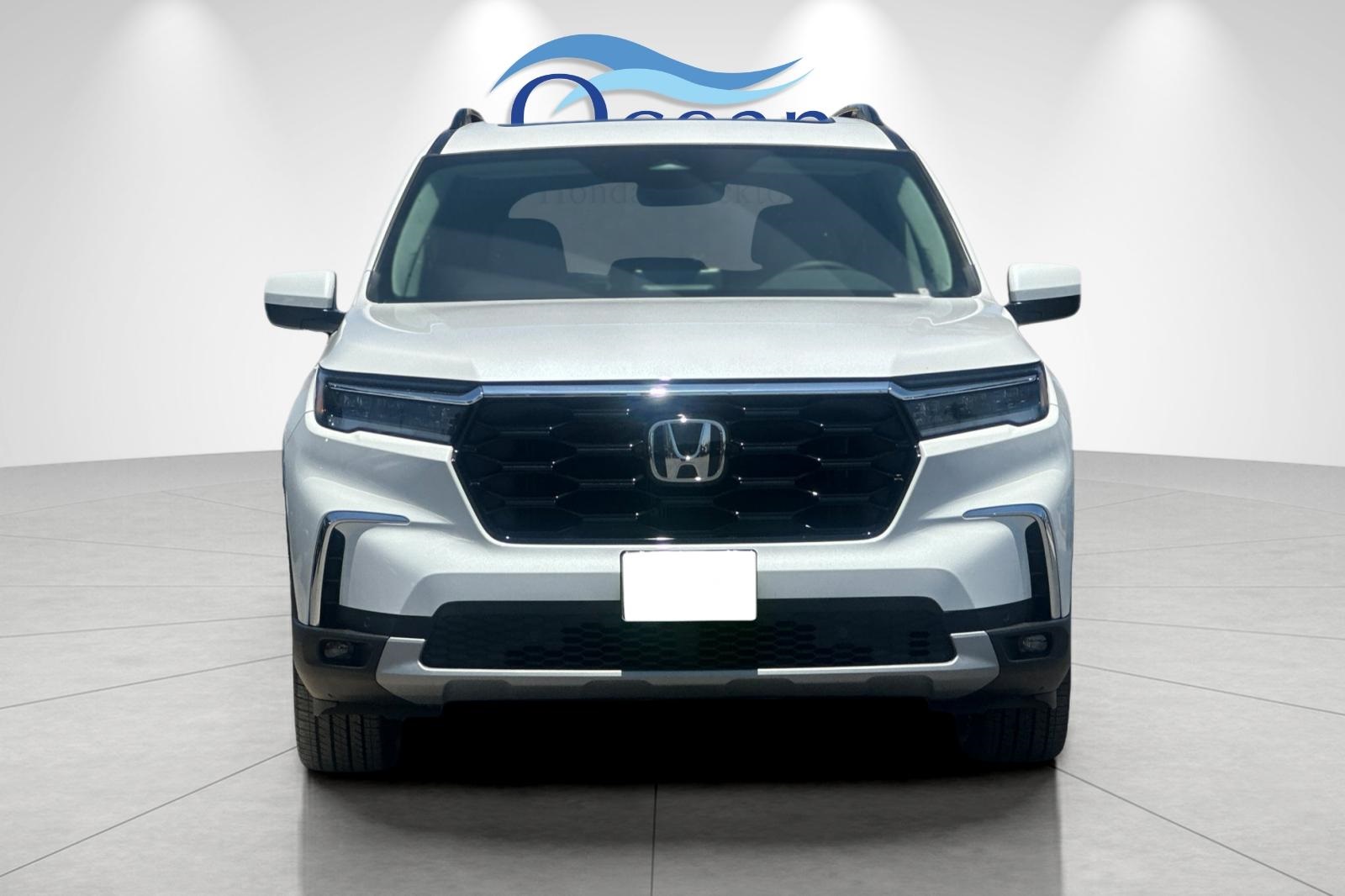 2025 Honda Pilot Touring photo 5