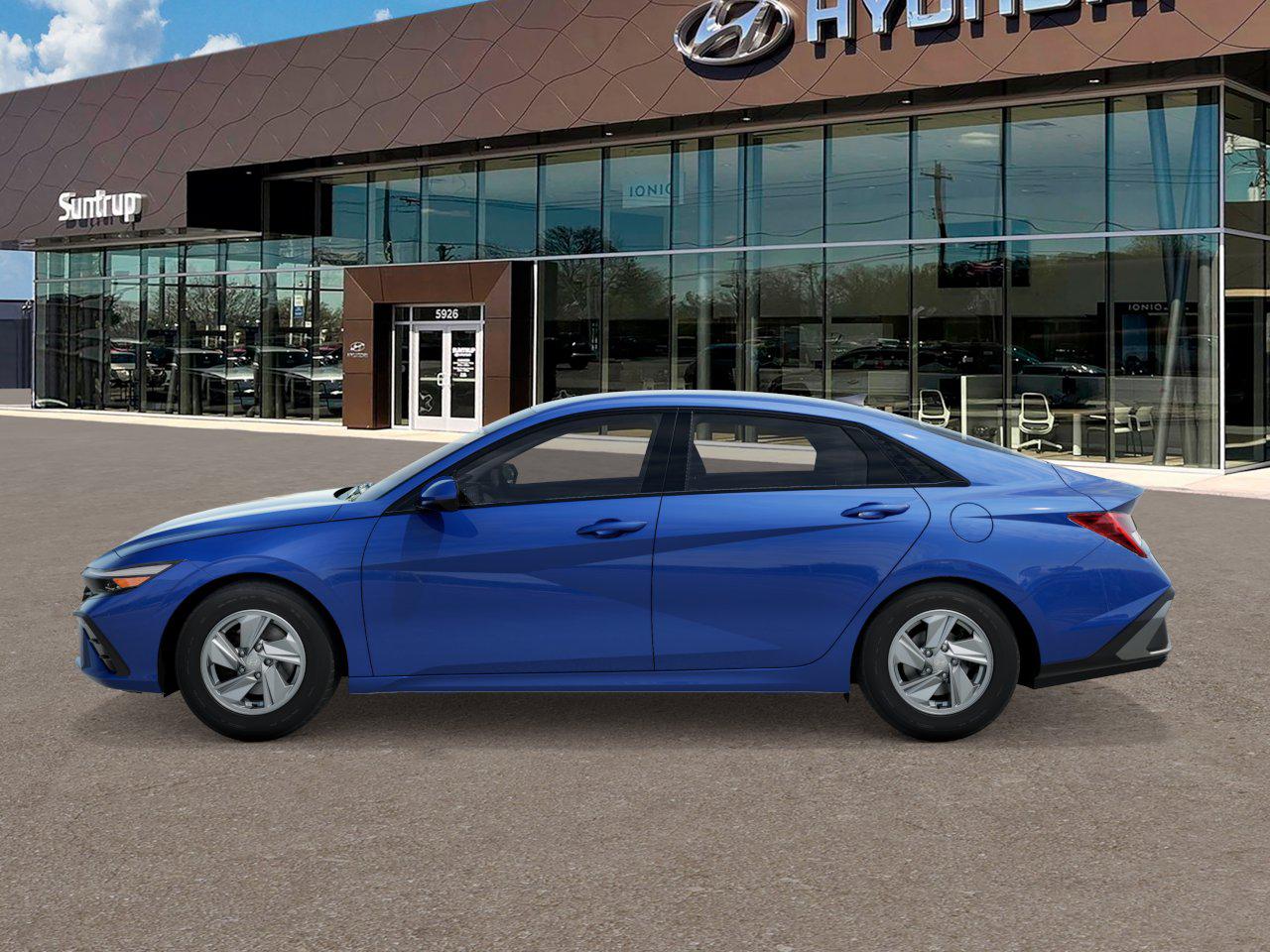 2025 Hyundai Elantra SE photo 3