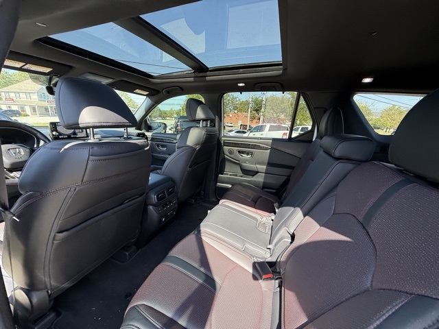 2025 Honda Pilot Black Edition photo 22