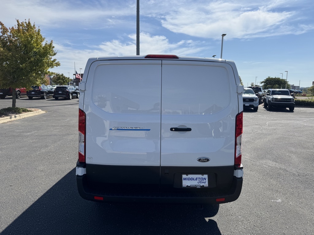 2025 Ford Transit photo 4