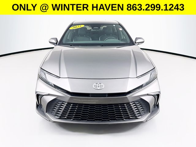 2025 Toyota Camry SE photo 2