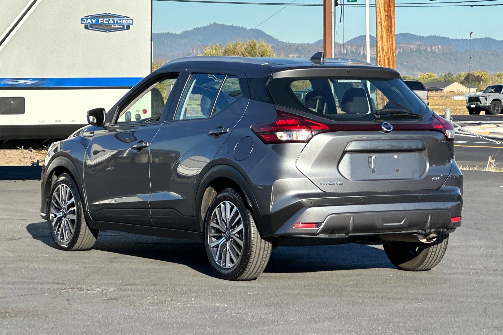 2021 Nissan Kicks SV photo 3