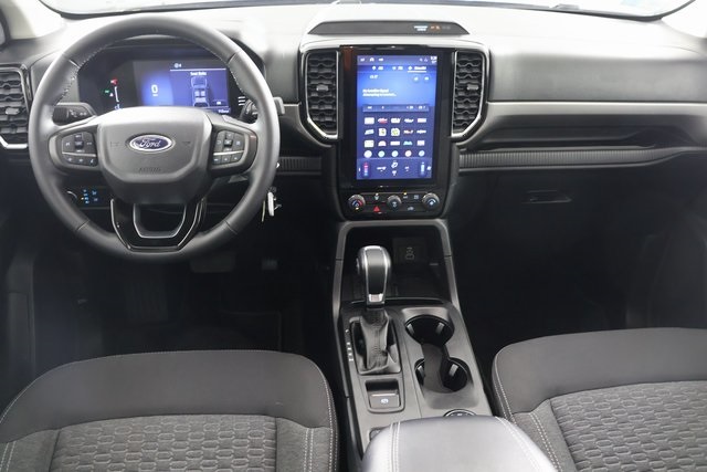 2024 Ford Ranger XLT photo 2